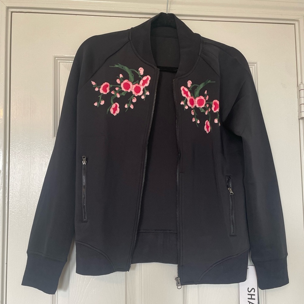 SHAPE activewear jacket with floral print